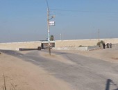 صحافة المواطن: عمود إنارة وسط طريق "بنى مزار – مطاى" فى محافظة المنيا