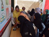 بالصور.. بدء التوقيع بالبصمة فى مديرية التعليم بكفر الشيخ