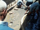 صحافة المواطن.. قارئ يرسل صورا لغرق منازل قرية الفشن بالمنيا فى مياه الصرف الصحى