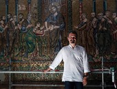 بالصور..اكتشاف لوحات فسيفساء بكنيسة "المهد" فى فلسطين بالصدفة