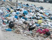 مواطن يطالب بفرض عقوبات على كل من يلقى القمامة فى الشوارع