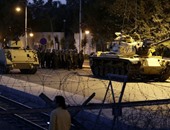 الجيش التركى يسيطر على البلاد ويعلن حظر التجوال والأحكام العرفية.. شارك بالرأى