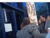 صحافة المواطن.. بالفيديو.. لحظة اقتحام المحاميين لنقابة الصحفيين والاعتداء على المصورين