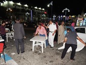 رئيس مدينة دمياط يقود حملة ليلية لإزالة الإشغالات بشوارع المحافظة