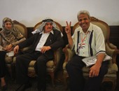 بالفيديو..رئيس الحزب الطليعى الناصرى بالعراق يقرأ الفاتحة على ضريح عبد الناصر