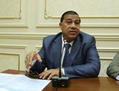 "الطرق والكبارى" تستعد لافتتاح طريق "القاهرة ـ السويس" فى احتفالات أكتوبر