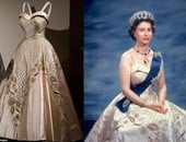 4 صور لفساتين الملكة إليزابيث على "المانيكان" تثبت أن "الرك على القالب"