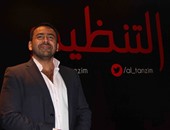 يوسف الحسينى يعرض الجزء الأول من الفيلم الوثائقى"التنظيم"