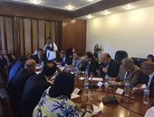 برلمانيون ليبيون يبحثون مع نواب مصريين سبل التعاون