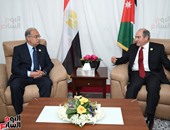 رئيس الوزراء يبحث مع نظيره الأردنى ضخ المزيد من الاستثمارات المشتركة