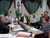 محافظ جنوب سيناء يستقبل 40 مواطنا بمكتبه لحل مشكلاتهم
