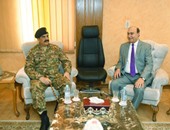 الفريق مهاب مميش يستقبل رئيس أركان القوات الباكستانية البرية