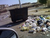 بالصور.. مدينة الشروق تتحول إلى تلال من القمامة والسكان يستغيثون بمسئولى الجهاز