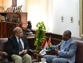 رئيس جامعة الإسكندرية يستقبل سفير غينيا للتعاون البحثى