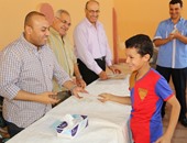 محافظ المنوفية يوزع الهدايا على الأيتام بمؤسسة تربية البنات بمناسبة عيد الفطر
