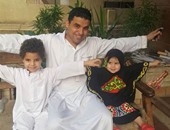 بالصور.. الصقر والغندور يحتفلان بالعيد مع أبنائهم