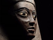 بالصور.. رغم دعوى وقف المزاد.. "بونهامز" تبدأ فى بيع الآثار المصرية