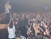 بالصور.. تامر حسنى يتألق فى حفل بيروت وسط حشد جماهيرى كبير