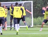 يورو 2016.. بالفيديو:المرح والفكاهة عنوان مران فرنسا قبل مباراة النهائى