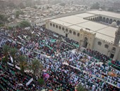 تجهيز ساحة صلاة مسجد عمرو بن العاص بالقاهرة