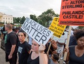 احتجاج المئات أمام البيت الأبيض ضد ممارسات الشرطة الأمريكية
