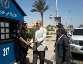 محافظ البحر الأحمر ومدير الأمن يتفقدان الخدمات الأمنية بشوارع المحافظة