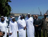 بالصور.. محافظ السويس والوزير الإماراتى يتفقدان مشروعات تنموية
