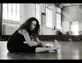 حفل غنائى للجزائرية كريمة نايت على مسرح الجنينة