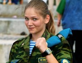 بالصور.. الجنس اللطيف يغزو الجيش الروسى.. 90 ألف امرأة يخدمن فى سلاح الإشارة وتخزين الأسلحة والقطاع المالى.. ويشكلن قوة لا يستهان بها.. و"يلينا كينازيفا" السيدة الوحيدة برتبة لواء