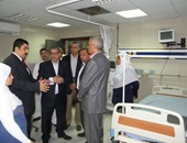 عميد طب بنى سويف: إمداد المستشفى الجامعى بجهاز علاج أورام الكبد