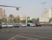 انتظام حركة المرور بشوارع ومحاور القاهرة والجيزة