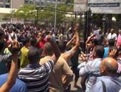 بالفيديو.. نائب محافظ القاهرة لـ"الباعة بجراج الترجمان": "كله يطلع برا والباب يتقفل"