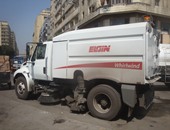 "تجميل القاهرة" تبدأ تنظيف شوارع وسط البلد بعد إزالة الباعة الجائلين