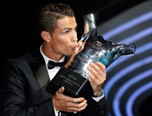 كريستيانو رونالدو يتوج بجائزة أفضل لاعب فى أوروبا