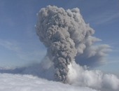 ثوران جديد لبركان سينابونج بإندونيسيا