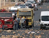 مزارعون أتراك يقطعون الطريق احتجاجا على انقطاع الكهرباء
