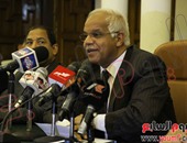 محافظ القاهرة يطالب بسرعة استخراج تراخيص مشروعات الصرف المتوقفة