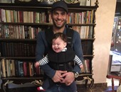 عماد متعب ينشر صورة جديدة تجمعه بطفلته سيلين عبر "فيس بوك"