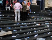 سلالم نقابة الصحفيين "مقلب زبالة" بعد مظاهرات قانون الخدمة المدنية