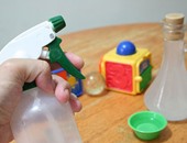 6 نصائح لتنظيف وتعقيم ألعاب طفلك بسهولة.. "خليكى فى الأمان"