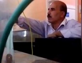 صحافة المواطن: بالفيديو.. موظف بمرور كفر الشيخ يسب مٌسنًا أمام الجمهور