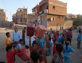 بالصور.. أهالى الناصرية بأسوان يطالبون المحافظ بحل أزمة انقطاع المياه