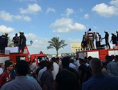 الآلاف يشيعون جثمان شهيد الشرطة فى جنازة عسكرية بمسقط رأسه بالغربية