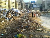صحافة المواطن.. انتشار القمامة بشاطئ جليم فى الإسكندرية