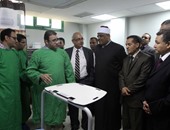 بالصور.. وكيل الأزهر ورئيس الجامعة يفتتحان أعمال تطوير مستشفى الحسين