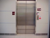 الحماية المدنية تنقذ شخصا تعطل به المصعد داخل أحد العقارات بالهرم