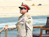 السيسى مرتديًا الزى العسكرى خلال حفل افتتاح قناة السويس الجديدة