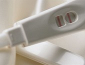 الفرق بين اختبار الدم والتحليل الرقمى للحامل