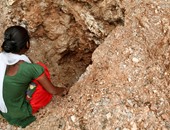 بالصور.. إستخراج أحجار الميكا تزدهر فى الهند