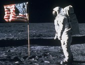 فى ذكرى ميلاده.. 5 معلومات لا تعرفها عن نيل أرمسترونج أول من مشى على القمر